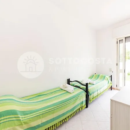 Coral Reef Apartment